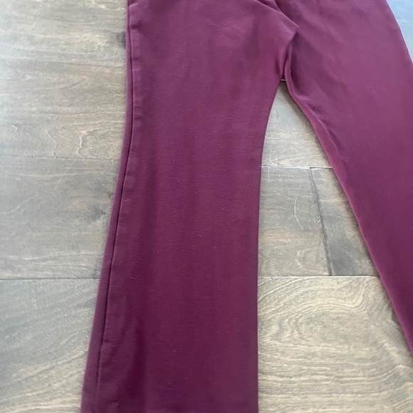 Chico's Burgundy Stretch Ankle Pants, size 1.5R - Picture 5 of 11